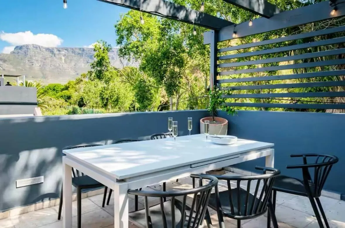 The Honeycomb A 3 Bed In De Waterkant With Hot Tub ケープタウン 別荘