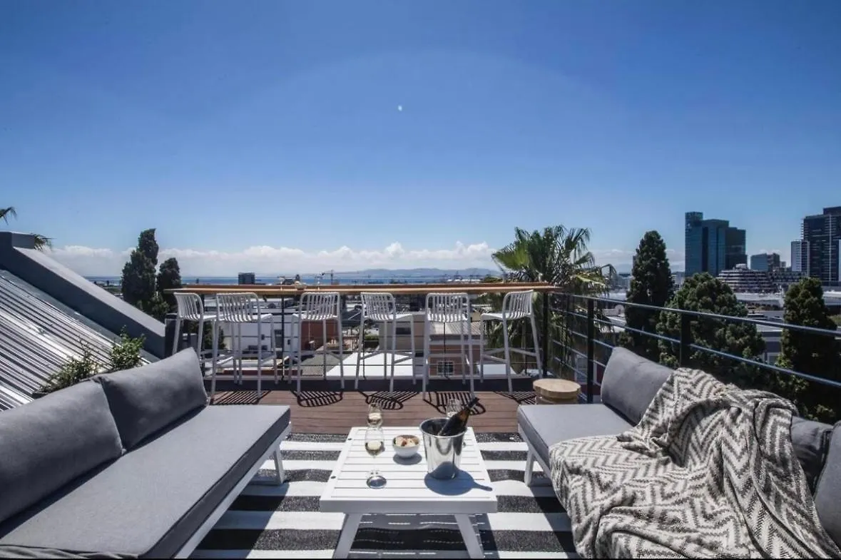 The Honeycomb A 3 Bed In De Waterkant With Hot Tub ケープタウン 南アフリカ