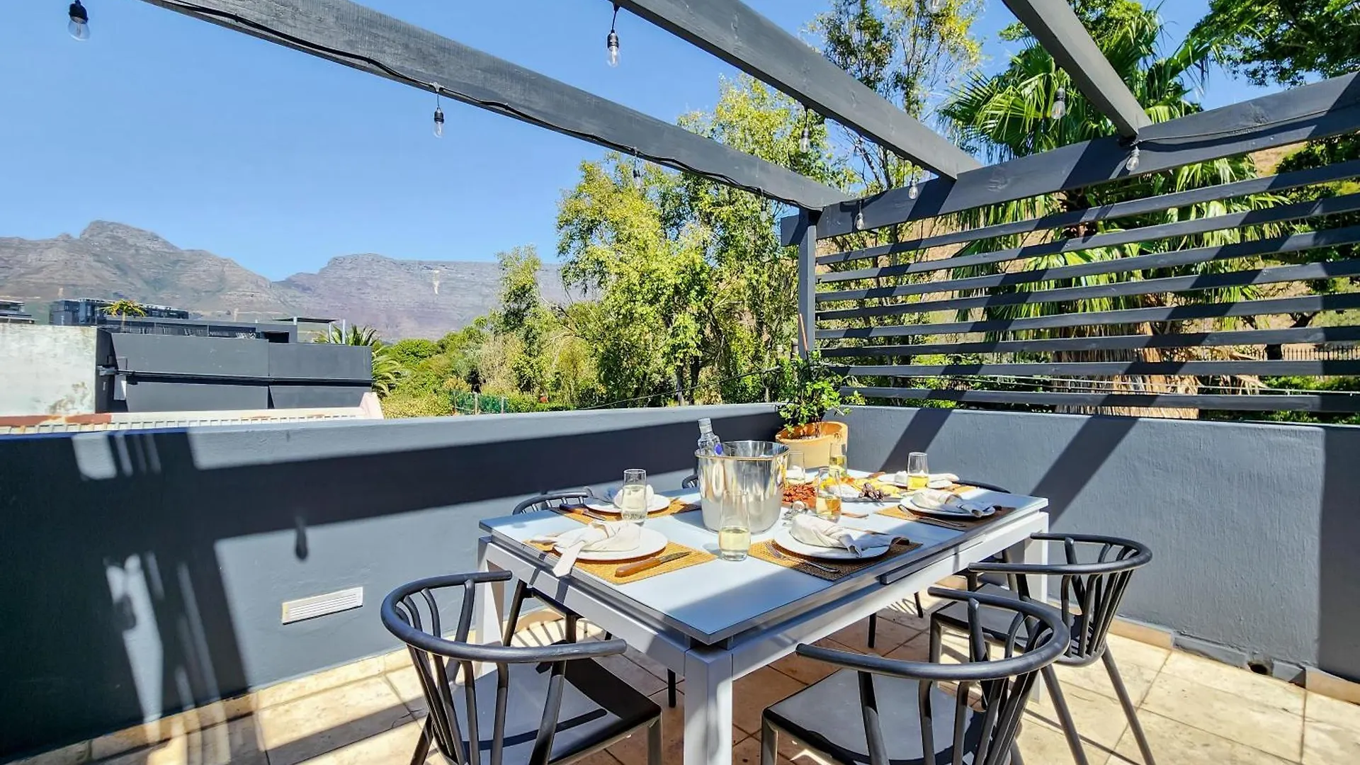別荘 The Honeycomb A 3 Bed In De Waterkant With Hot Tub ケープタウン 南アフリカ