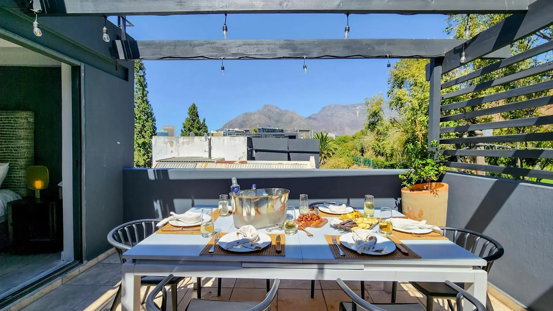 別荘 The Honeycomb A 3 Bed In De Waterkant With Hot Tub ケープタウン