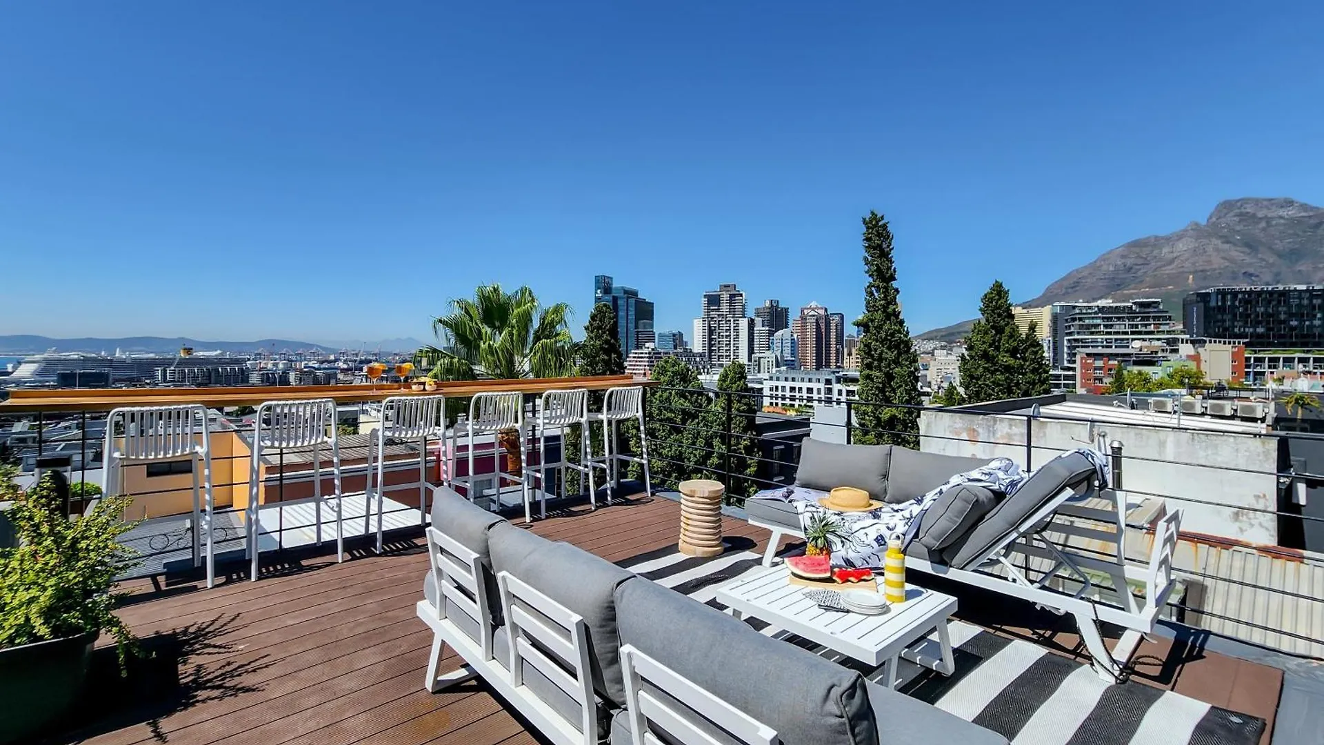 The Honeycomb A 3 Bed In De Waterkant With Hot Tub ケープタウン 南アフリカ