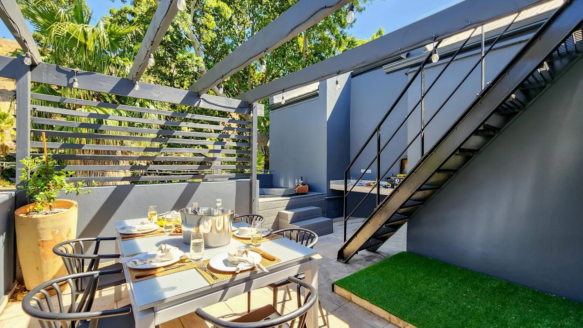 The Honeycomb A 3 Bed In De Waterkant With Hot Tub ケープタウン