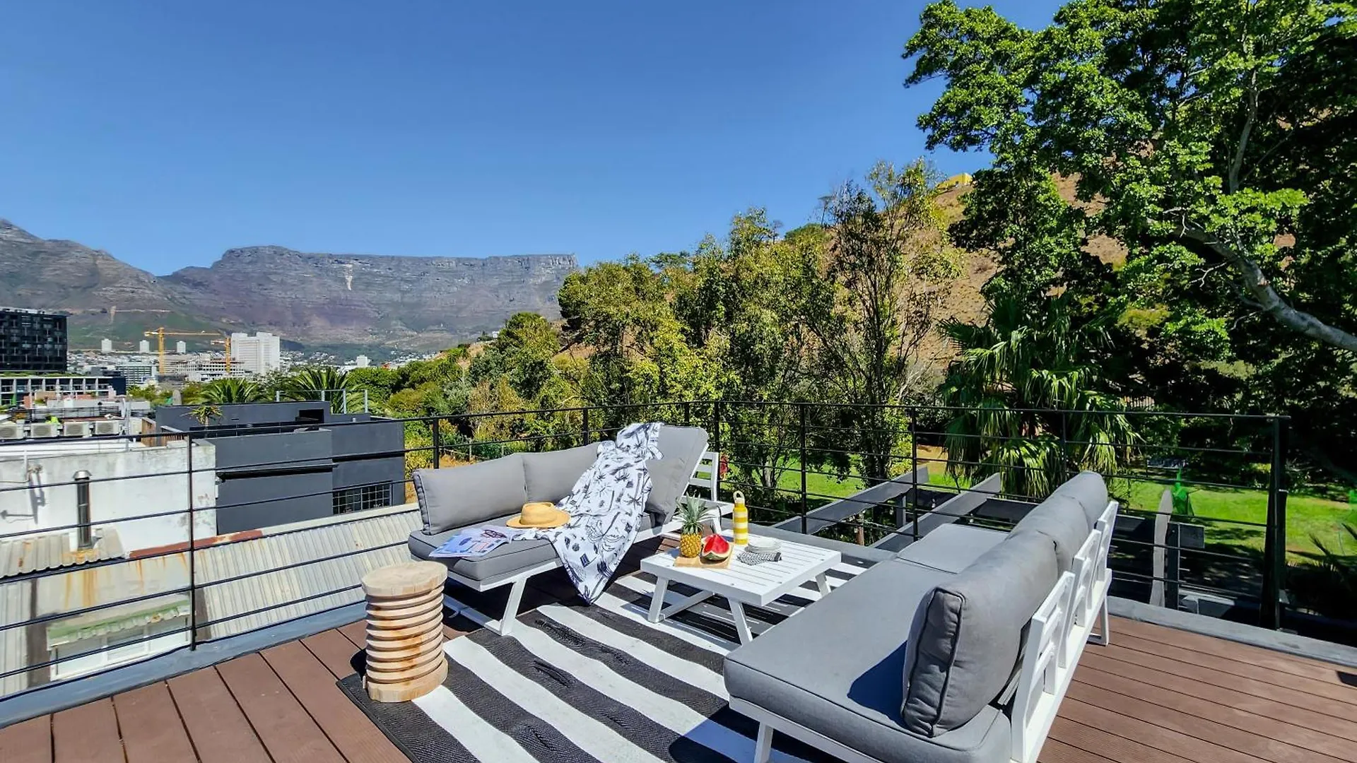 別荘 The Honeycomb A 3 Bed In De Waterkant With Hot Tub ケープタウン
