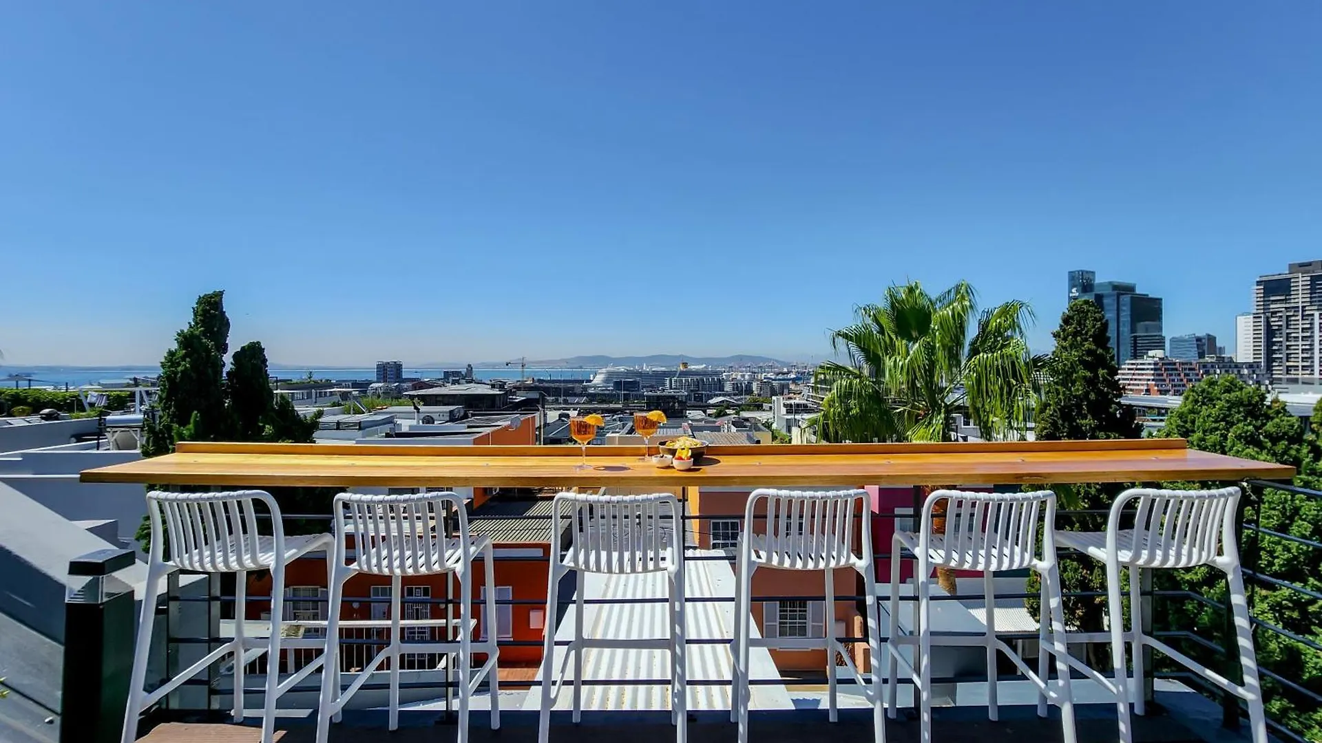 The Honeycomb A 3 Bed In De Waterkant With Hot Tub ケープタウン 別荘