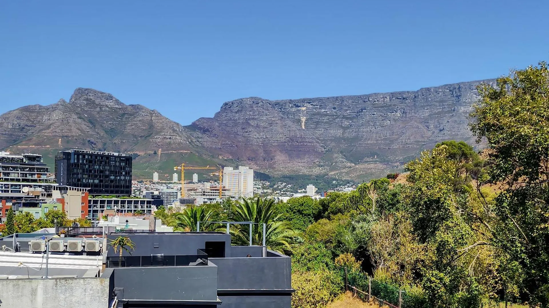別荘 The Honeycomb A 3 Bed In De Waterkant With Hot Tub ケープタウン