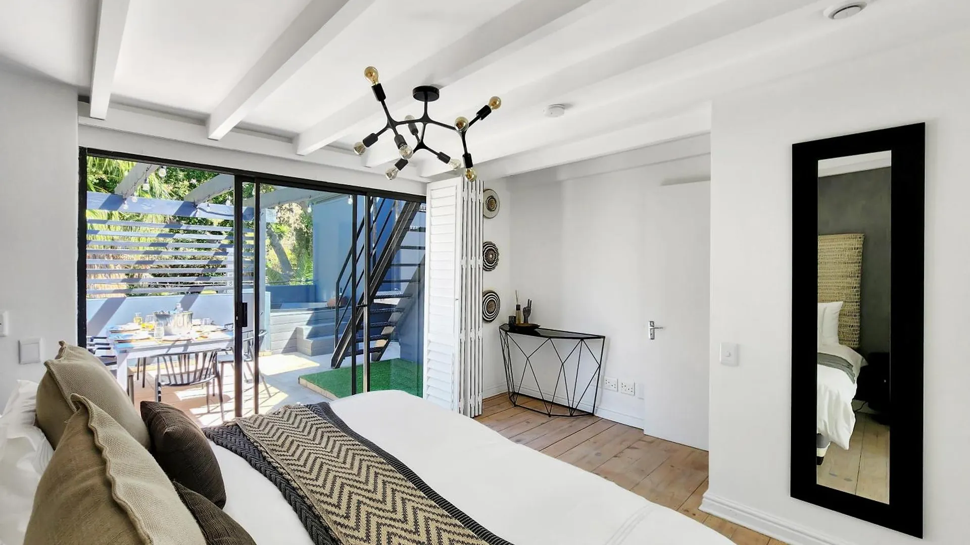 The Honeycomb A 3 Bed In De Waterkant With Hot Tub ケープタウン 0*,  南アフリカ