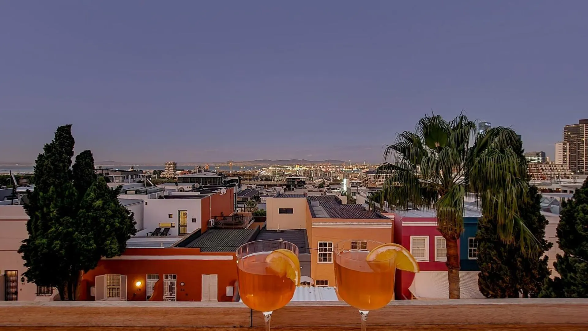 The Honeycomb A 3 Bed In De Waterkant With Hot Tub ケープタウン 0*,  南アフリカ